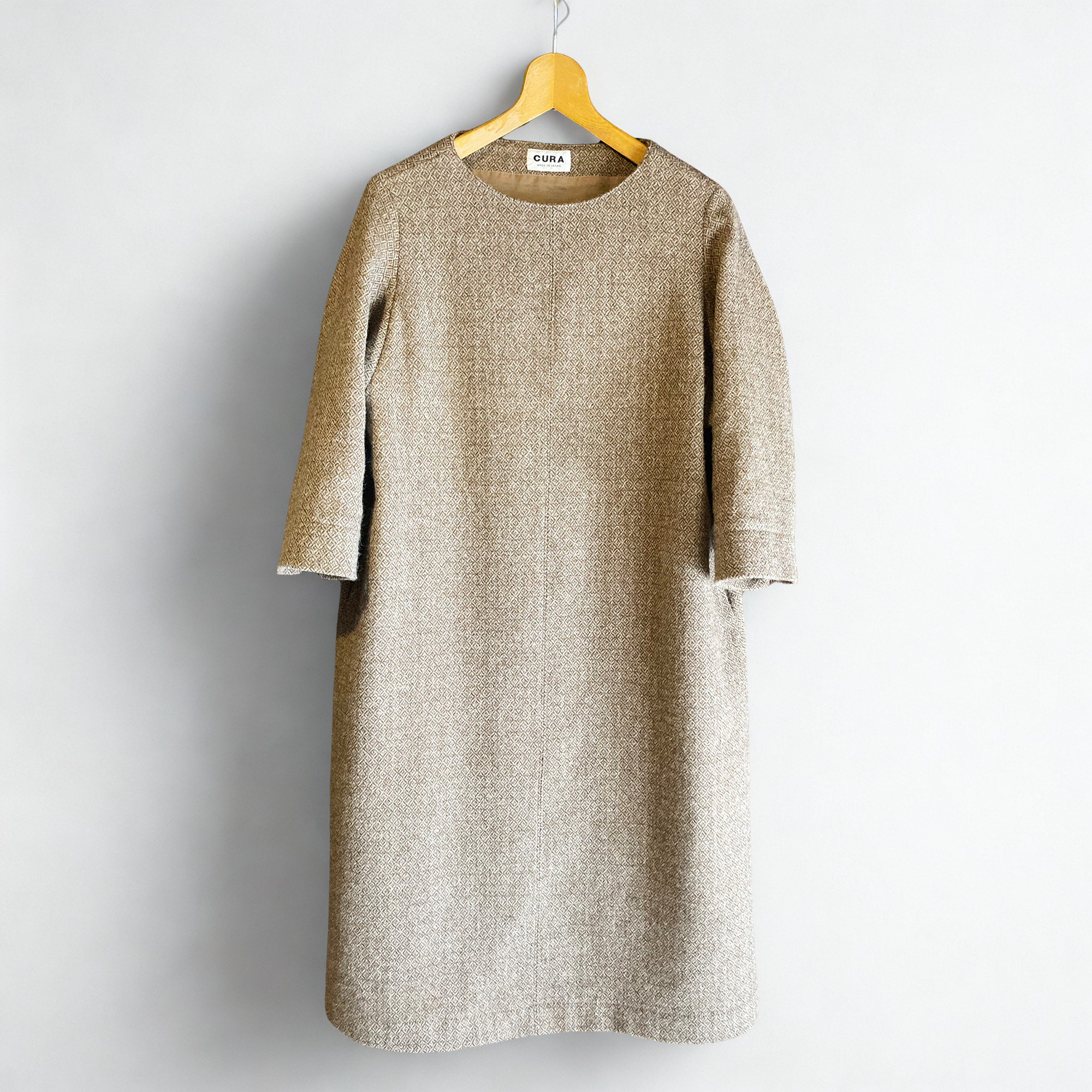 総裏付きツイードワンピースの仕上がり